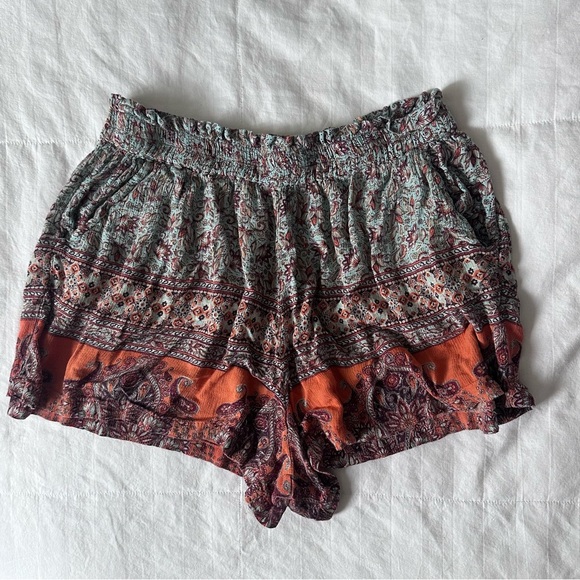 Angie Boho Print Shorts - Picture 1 of 5